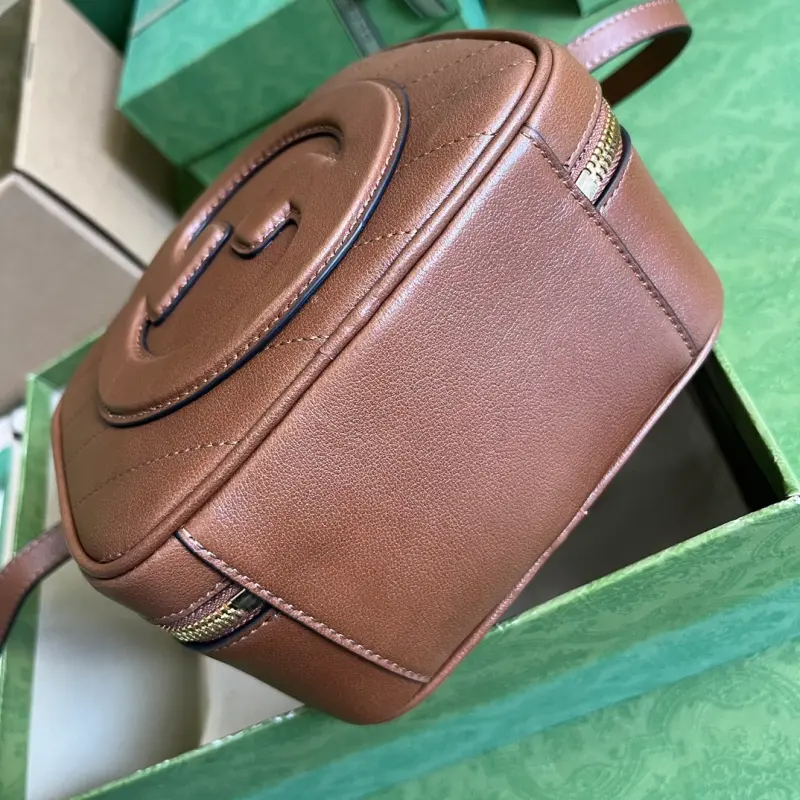 744434 CM 9 High-Quality Bags - Image 3