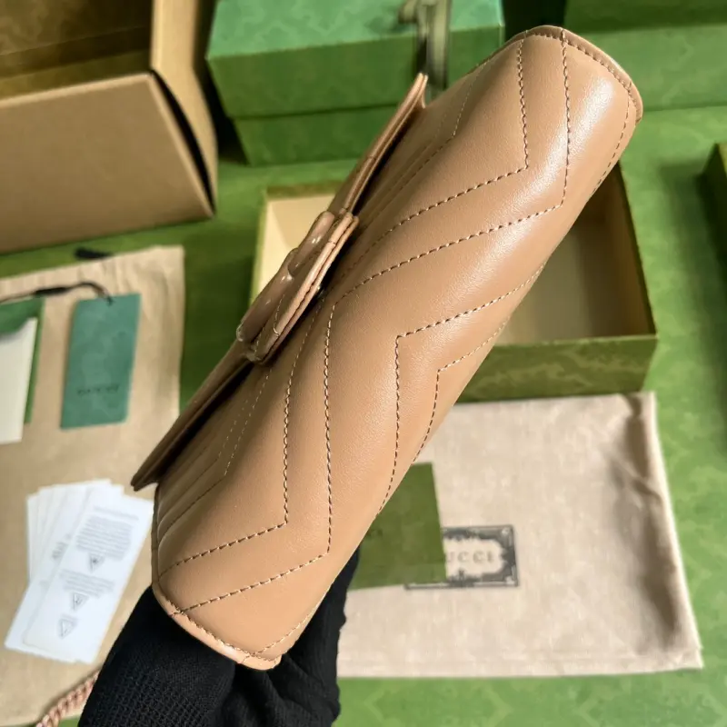 474575 CM 6 High-Quality Bags - Image 3