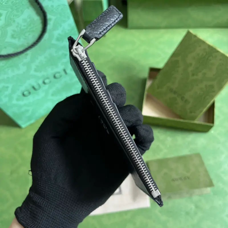 722726 CM 1 High-Quality Bags - Image 3