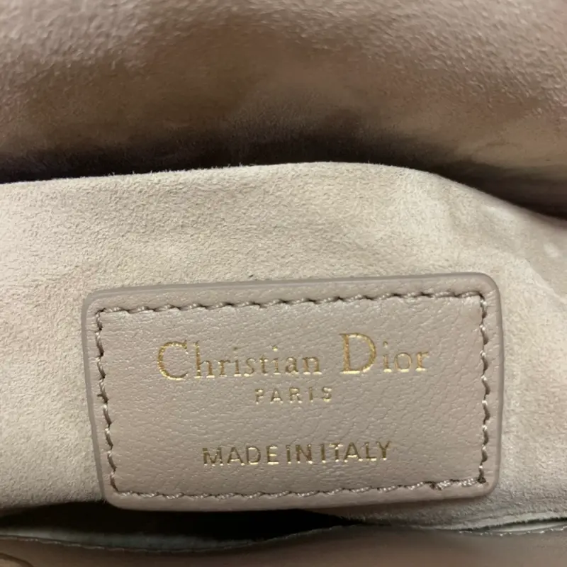 ML270 4 High Quality Bags - Image 9