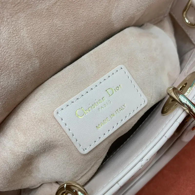 ML270 3 High Quality Bags - Image 9