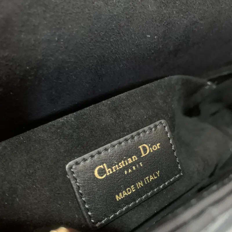 ML269 1 High Quality Bags - Image 9