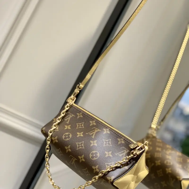 M11303 22.5x13x13cm High Quality Bags - Image 3