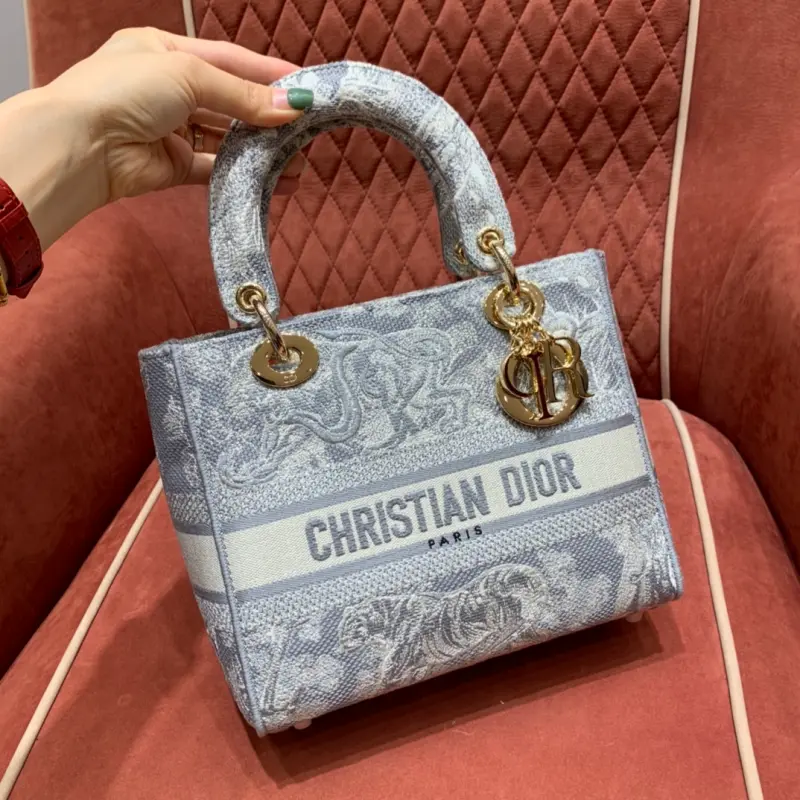 ML21 2 High Quality Bags - Image 3