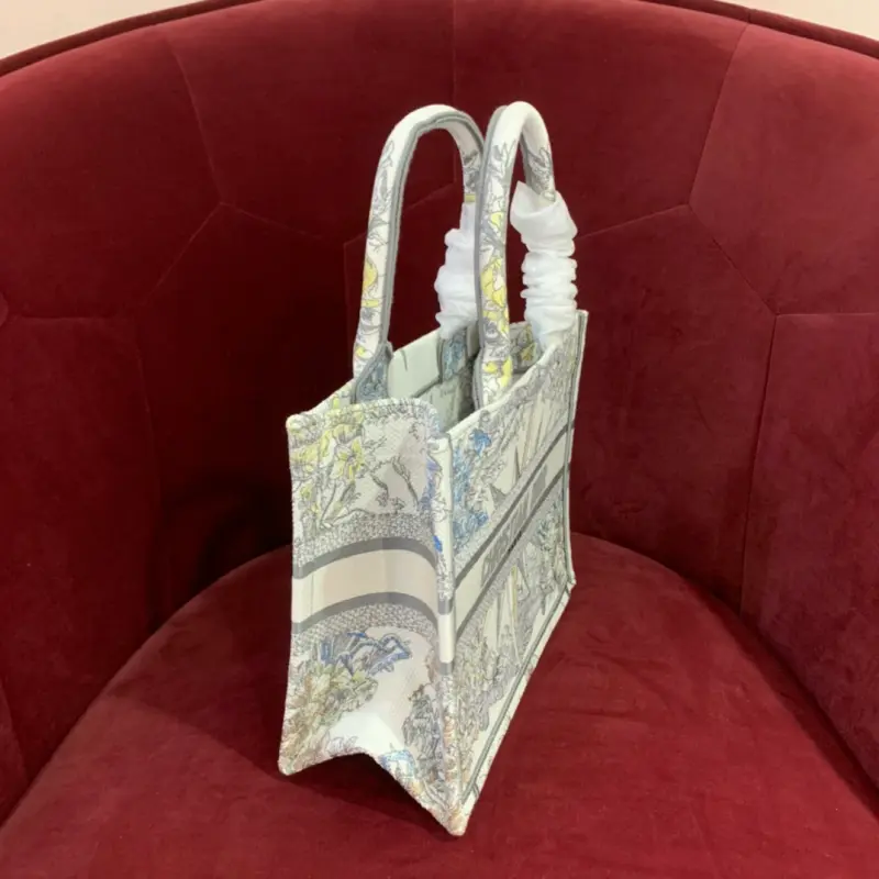 ML192 2 High Quality Bags - Image 2