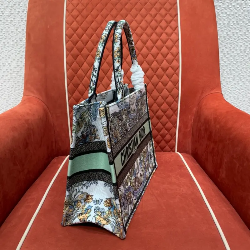 ML151 2 High Quality Bags - Image 2