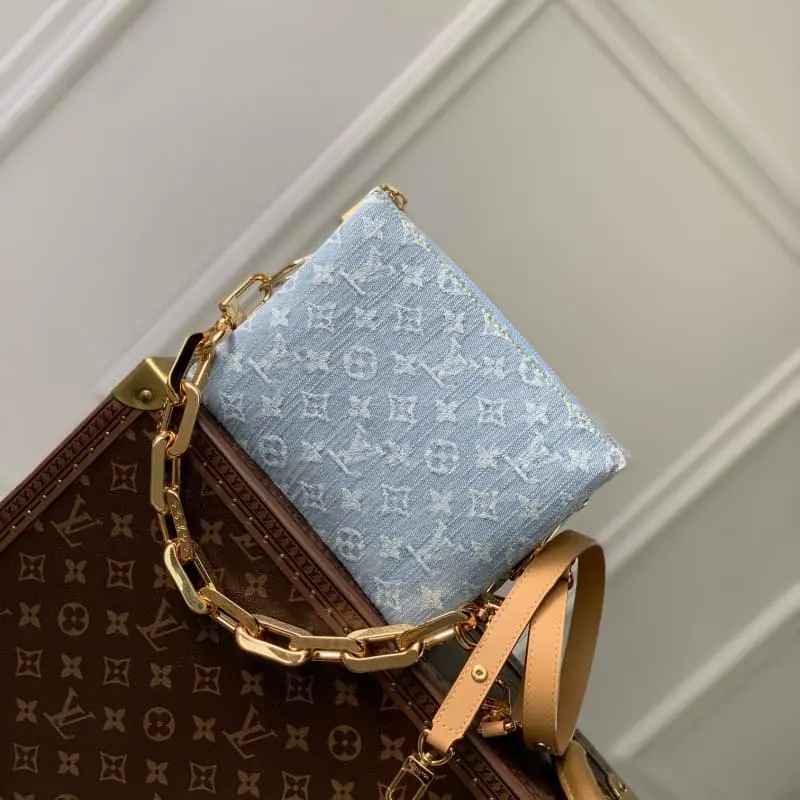 M11401 21x16x7cm High Quality Bags - Image 3