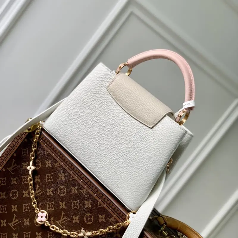 M20708 White with powder 27x18x9cm High Quality Bags - Image 4