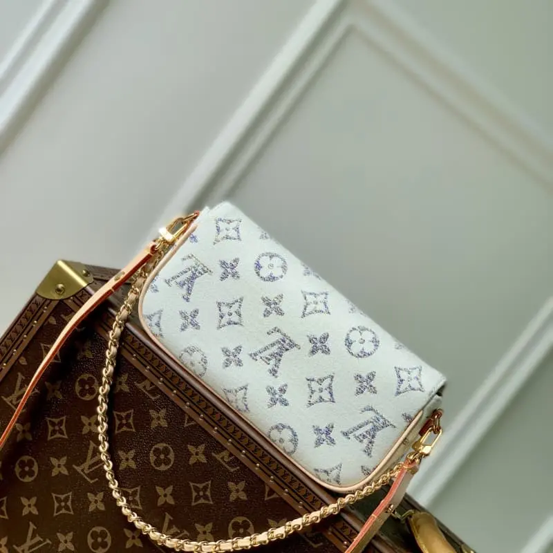 M83499 23.5x12x4.3cm High Quality Bags - Image 2