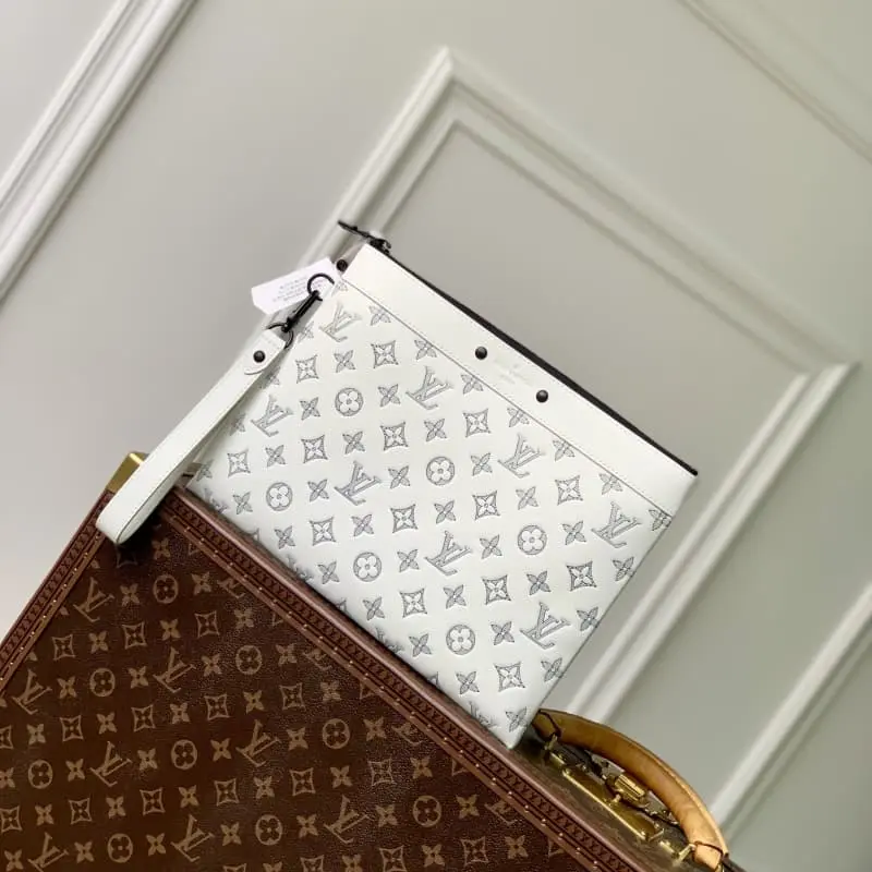 M81570 Elegant White 30x21.5x1cm High Quality Bags