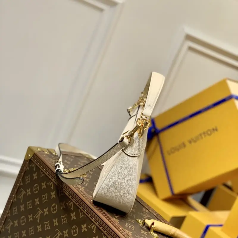 M46099 22x14x9cm High Quality Bags - Image 2