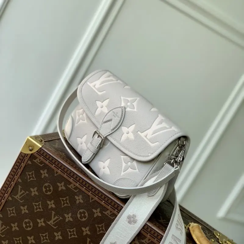 M14214 Taro Purple 15x9x24cm High Quality Bags - Image 2