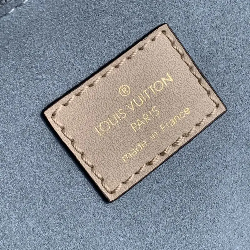 M57728 S1 25x20x12cm High Quality Bags