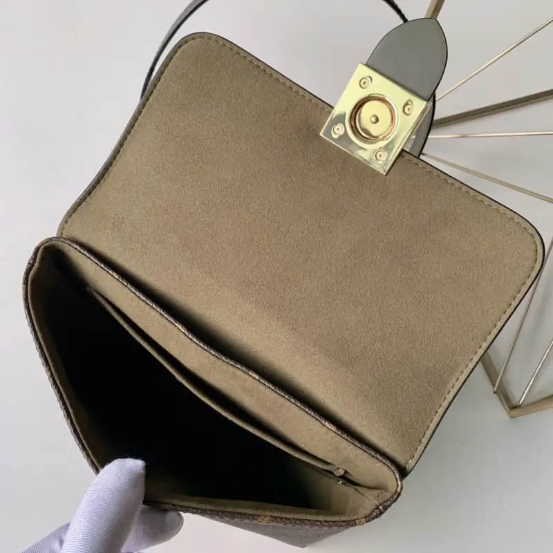 M44797 21x17x8cm High Quality Bags