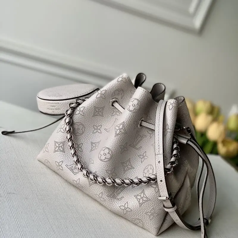 M58791 Grey 19x22x14cm High Quality Bags