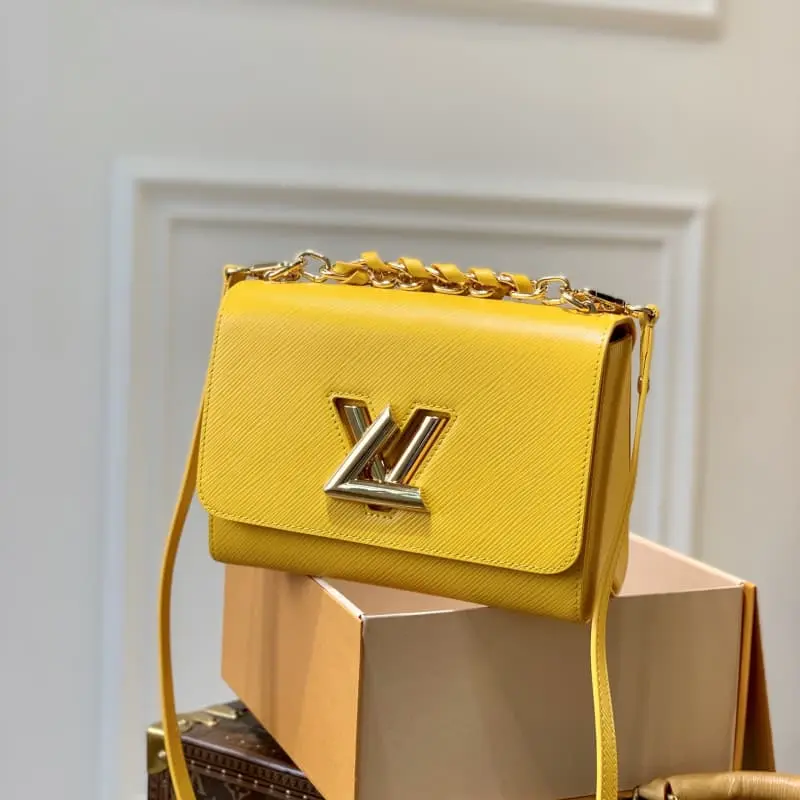 M59896 S2 23x17x9.5cm High Quality Bags