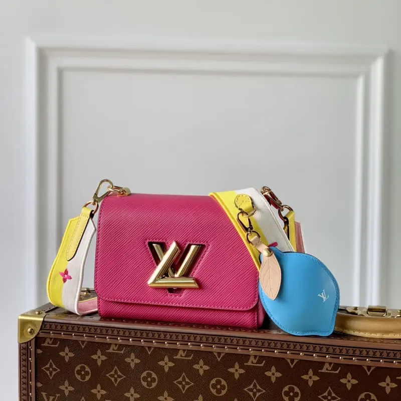 M20693 19x15x9cm High Quality Bags