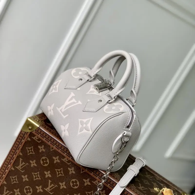 M14207 13.5x12x20.5cm High Quality Bags - Image 2