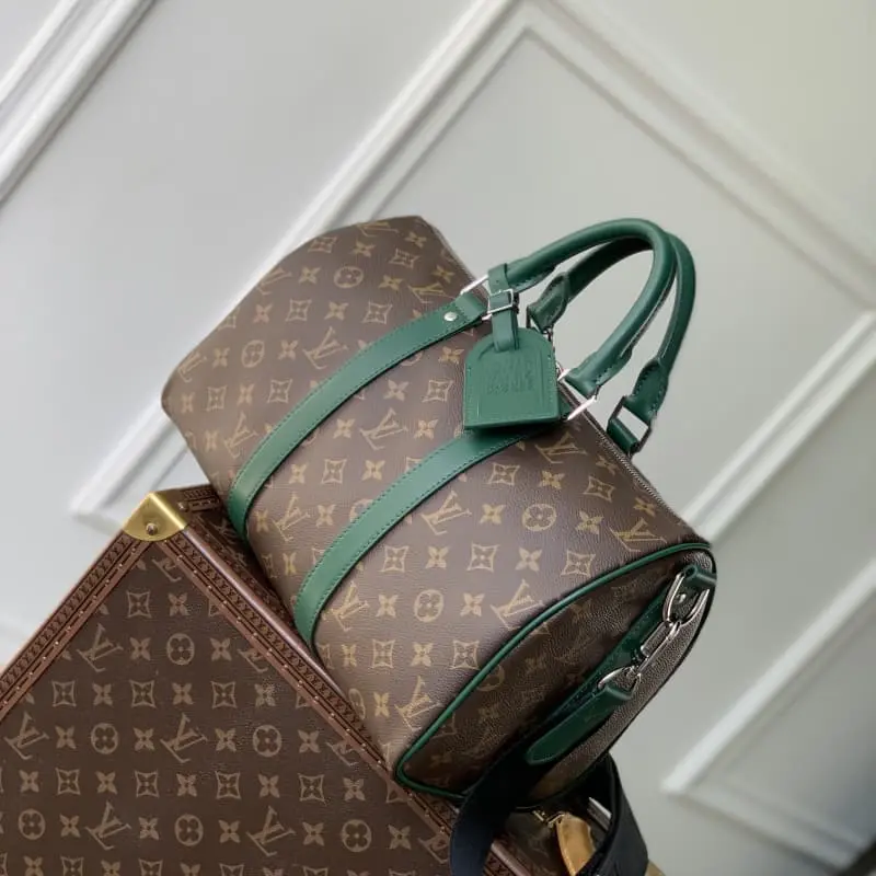 M12765 Green 21x16x34cm High Quality Bags - Image 2