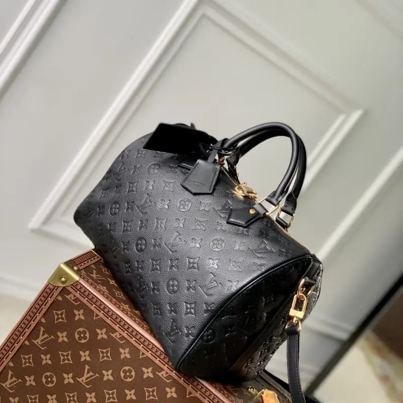 M47186 30x21x7cm High Quality Bags - Image 2