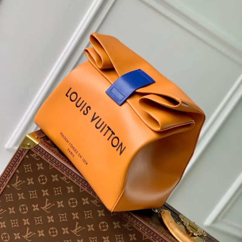 M24578 30x27x17cm High Quality Bags - Image 2