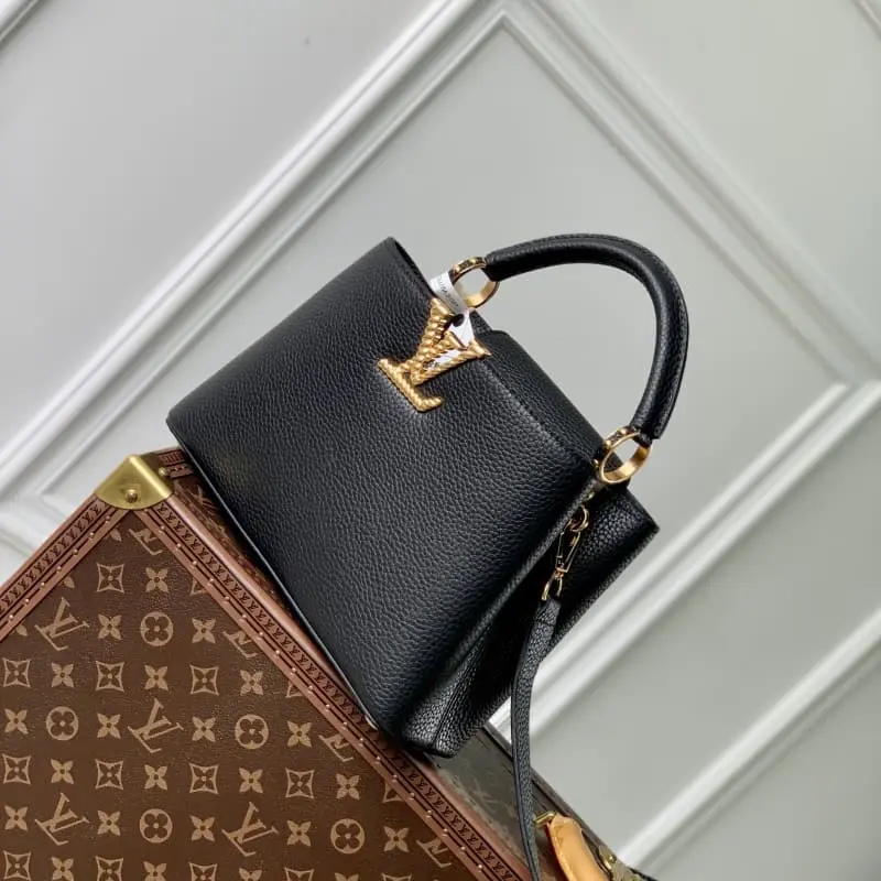 M24673 Black HH102 2 27x18x9cm High Quality Bags - Image 2