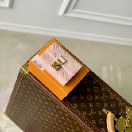 M82926Nude Pink 11.5x8.5x4cm High Quality Bags