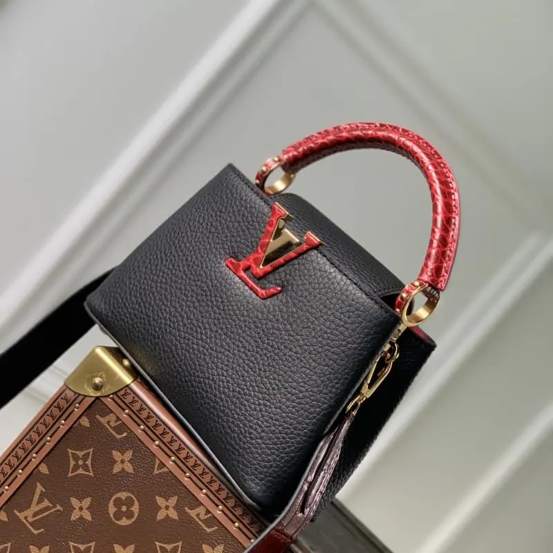 M91697 Burgundy 21x14x8cm High Quality Bags - Image 2