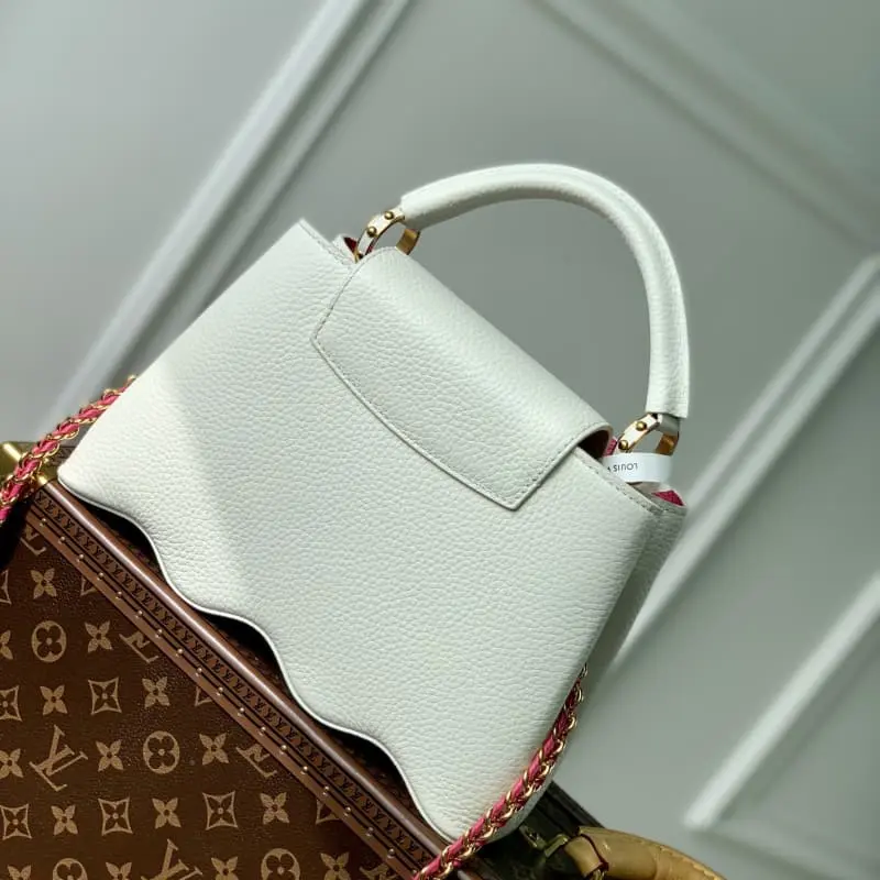 M22122 White 27x18x9cm High Quality Bags - Image 3