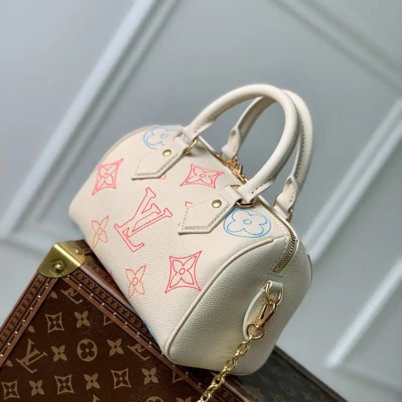 M46667 20.5x13.5x12cm High Quality Bags - Image 2