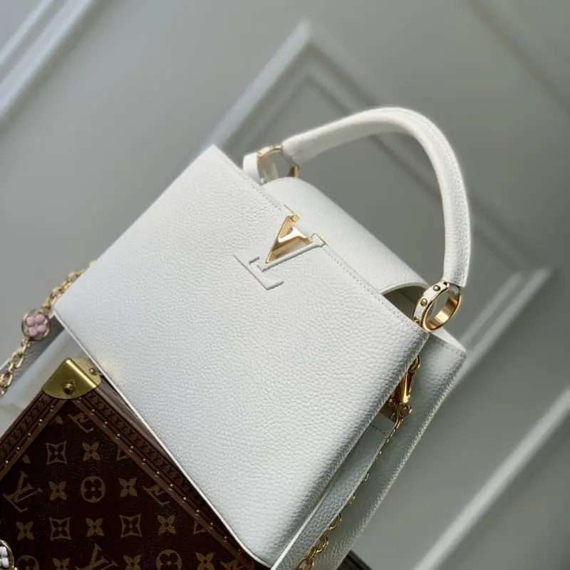 M22375 WhiteMedium 31.5x20x11cm High Quality Bags - Image 2