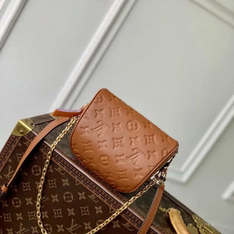 M82208 Brown 17x12x9.5cm High Quality Bags - Image 2