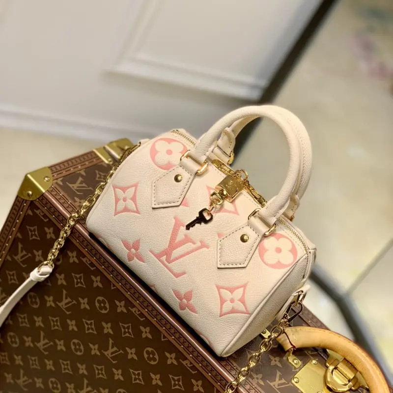 M46397 20.5x13.5x12cm High Quality Bags - Image 2