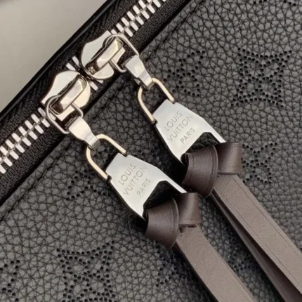 M56073 32x26x17cm High Quality Bags