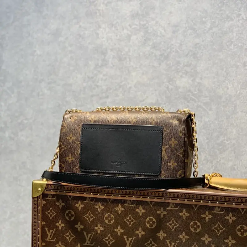 M46126 24.5x15x6.5cm High Quality Bags - Image 2