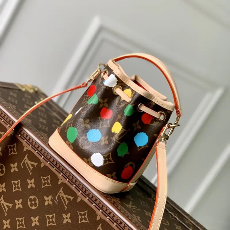 M81863 13x16x10cm High Quality Bags - Image 2