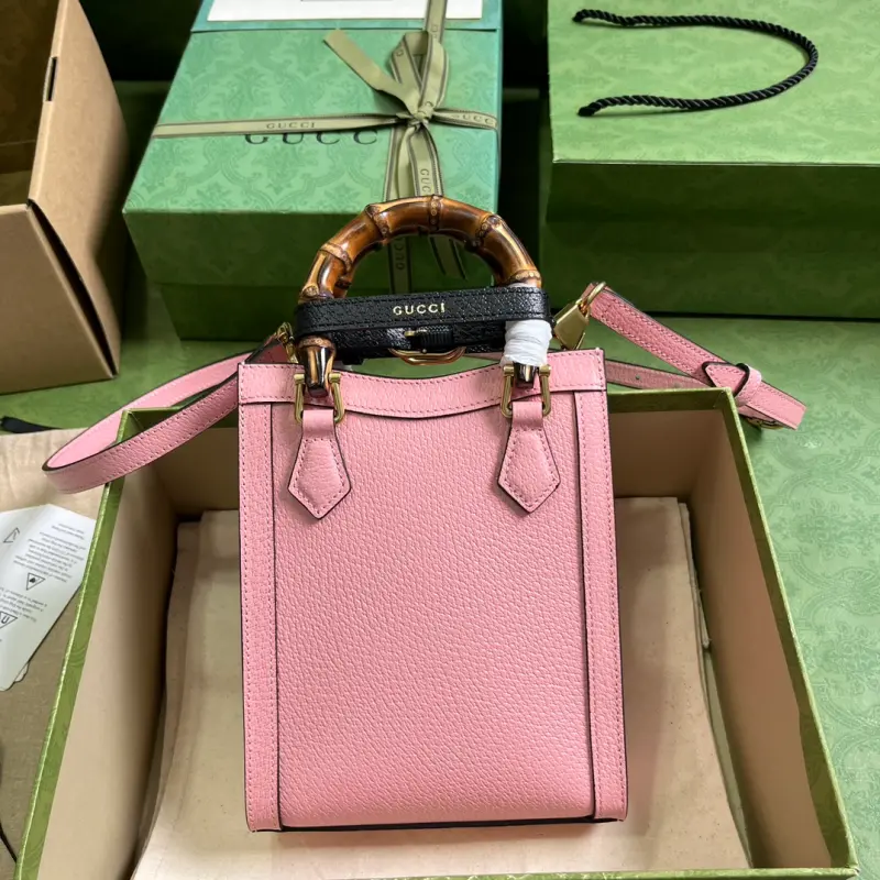 739079 CM 3 High-Quality Bags - Image 3