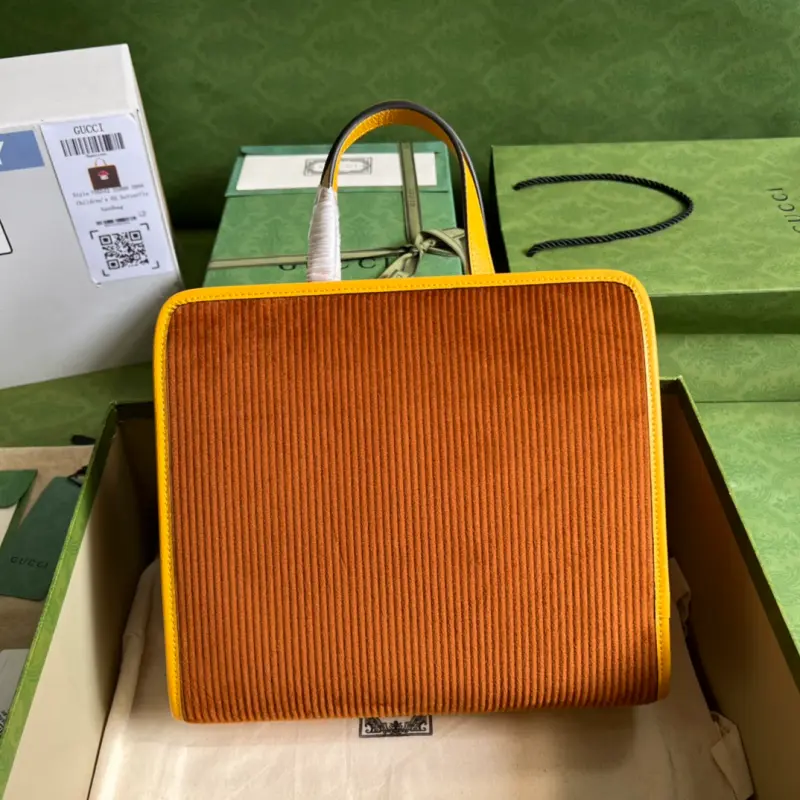 705042 CM 1 High-Quality Bags - Image 2