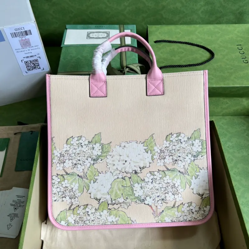 550763 CM 4 High-Quality Bags - Image 2