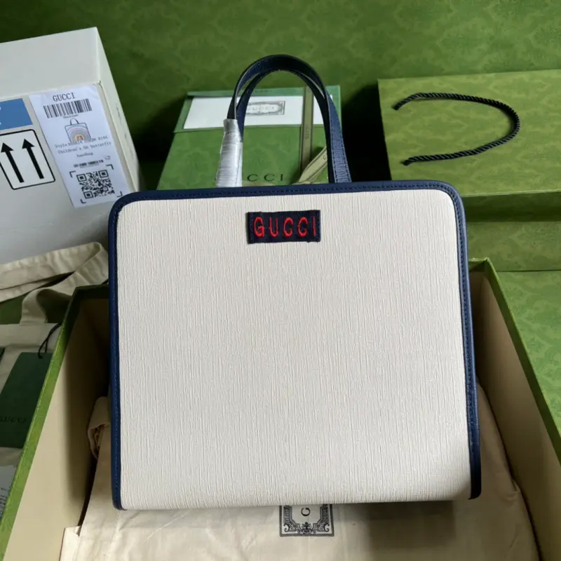 605614 CM 7 High-Quality Bags - Image 2