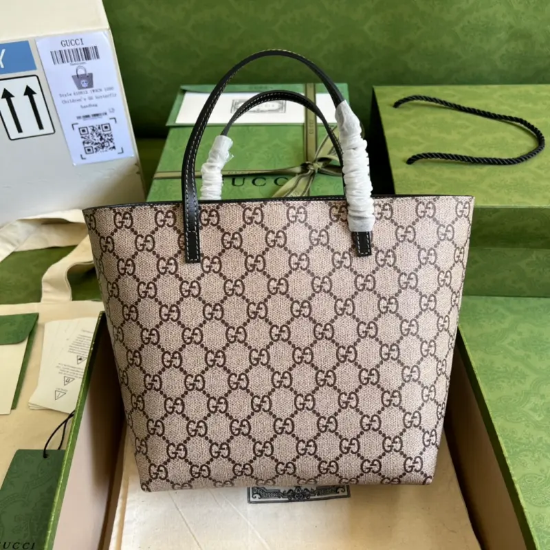 410812 CM 24 High-Quality Bags - Image 2