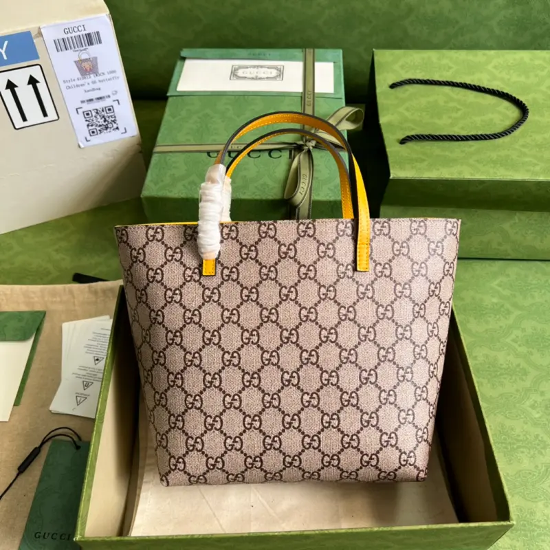 410812 CM 26 High-Quality Bags - Image 2