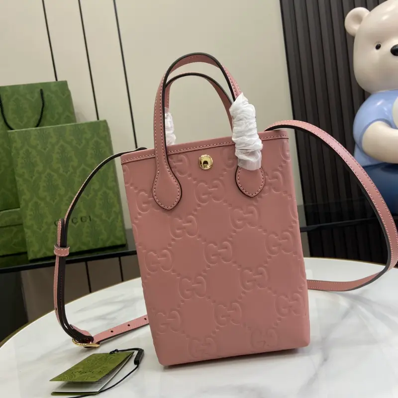 790133 CM 2 High-Quality Bags