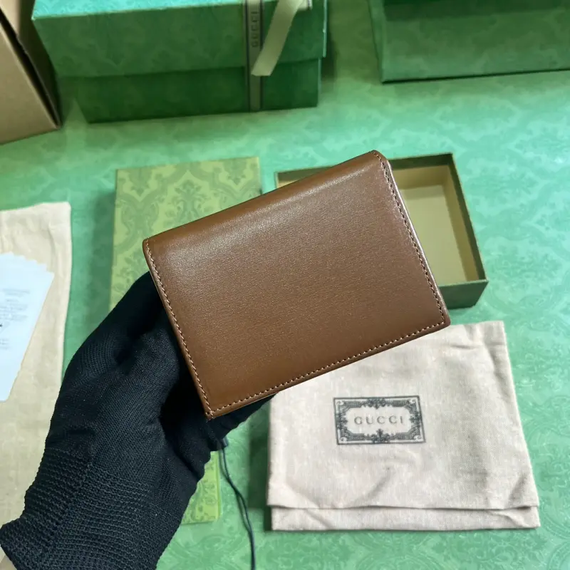 621887 CM 5 High-Quality Bags - Image 2