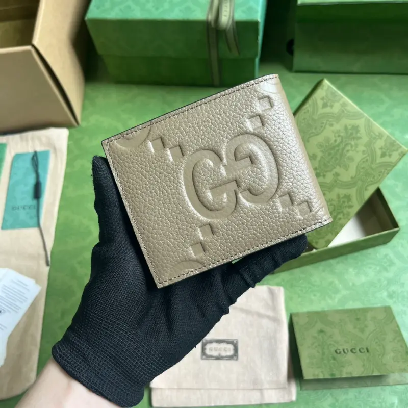 739479 CM 5 High-Quality Bags - Image 2