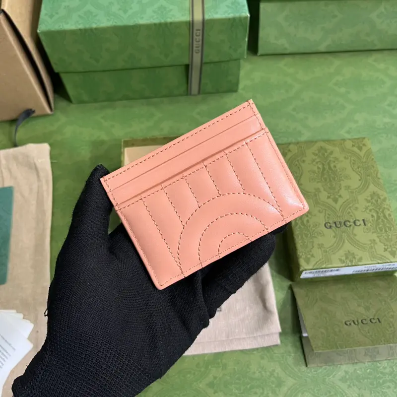 443127 CM 7 High-Quality Bags - Image 2