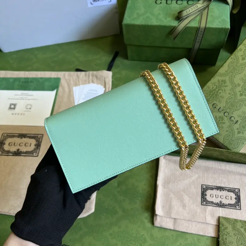 701061 CM 1 High-Quality Bags - Image 2