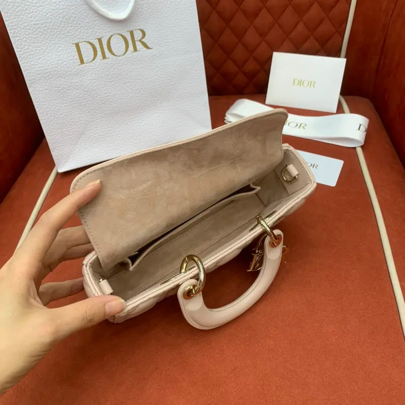 ML270 3 High Quality Bags - Image 8