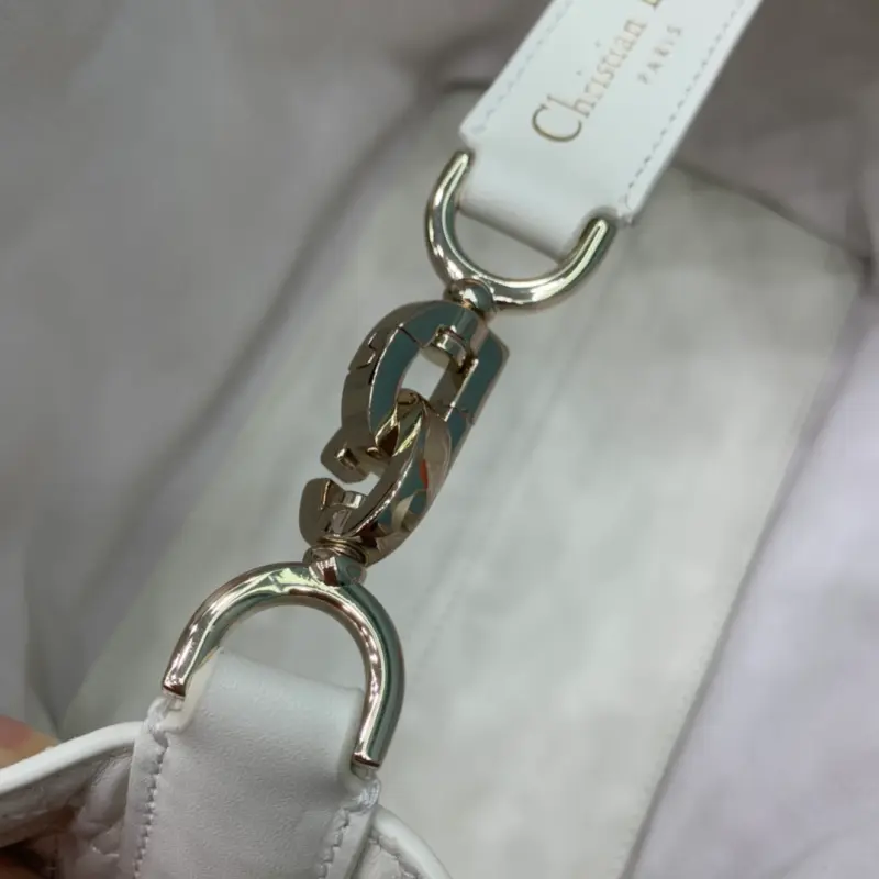 ML176 4 High Quality Bags - Image 9