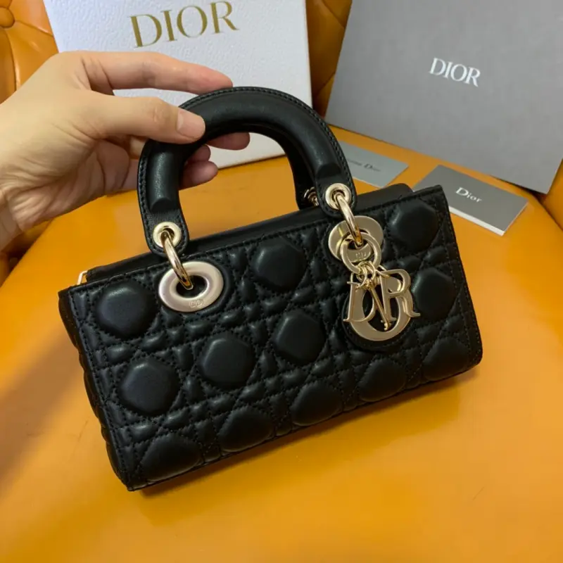 ML24 1 High Quality Bags - Image 2